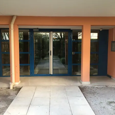 Apartment Le Garden Victoria - Canal & Cathedrale -30m2 & Garden Nancy