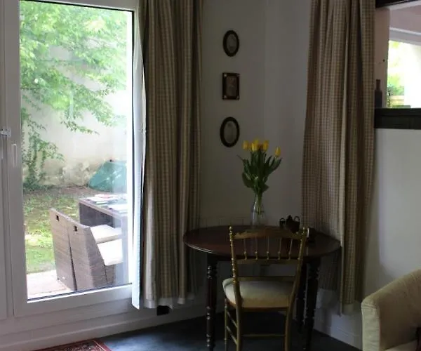 Lejlighed Le Garden Victoria - Canal & Cathedrale -30m2 & Garden